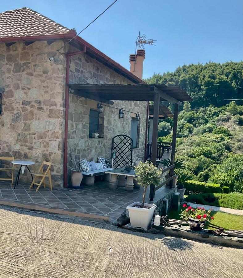 Вилла Stonehouse & Casa Al Sole E Al Mare Неа-Рода Экстерьер фото
