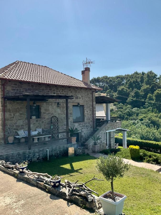 Вилла Stonehouse & Casa Al Sole E Al Mare Неа-Рода Экстерьер фото