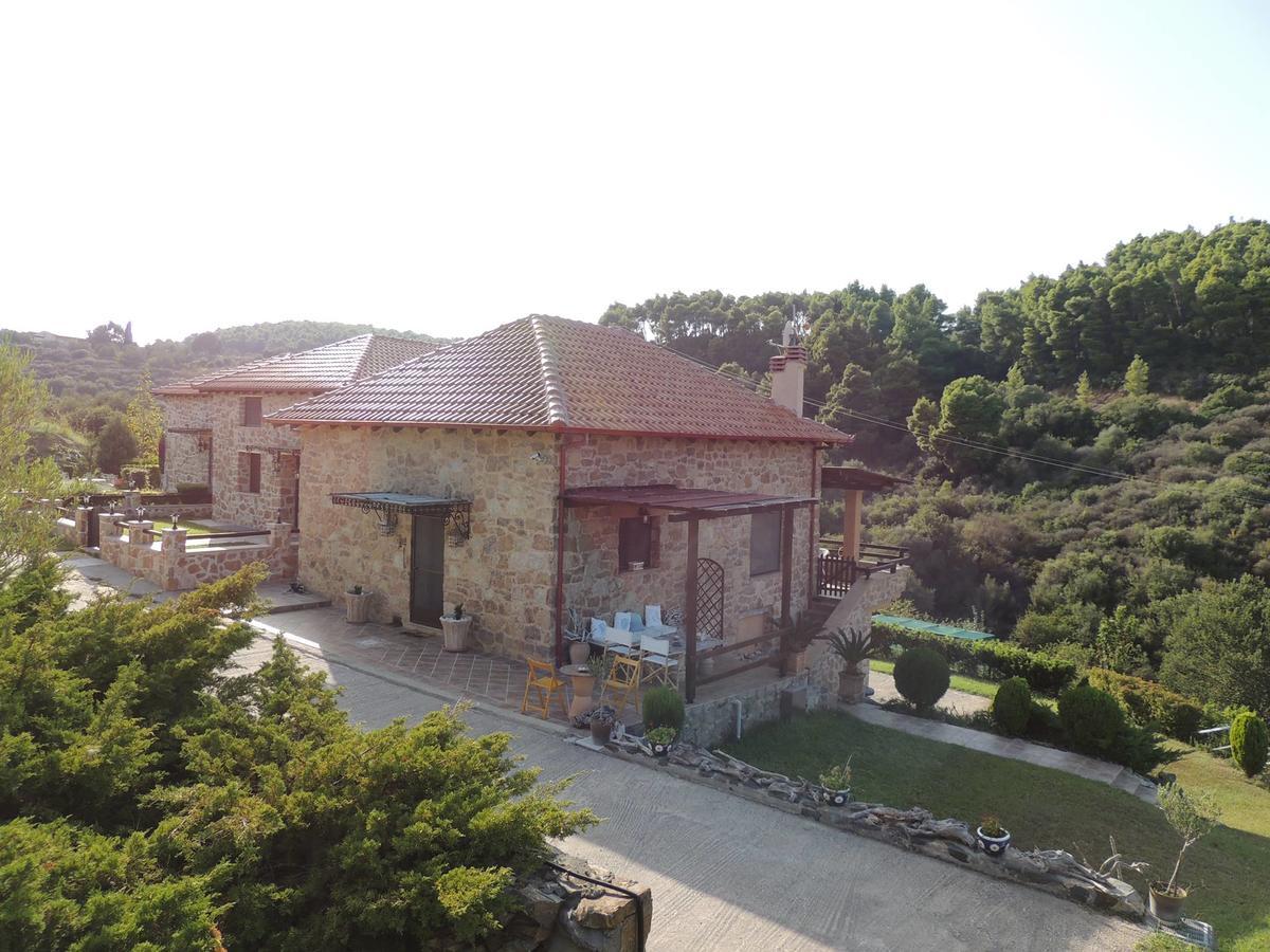 Вилла Stonehouse & Casa Al Sole E Al Mare Неа-Рода Экстерьер фото